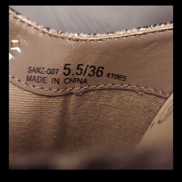 CHINESE LAUNDRY Snakeskin Embossed Almond Toe Slip-on Mules - Picture 9 of 12